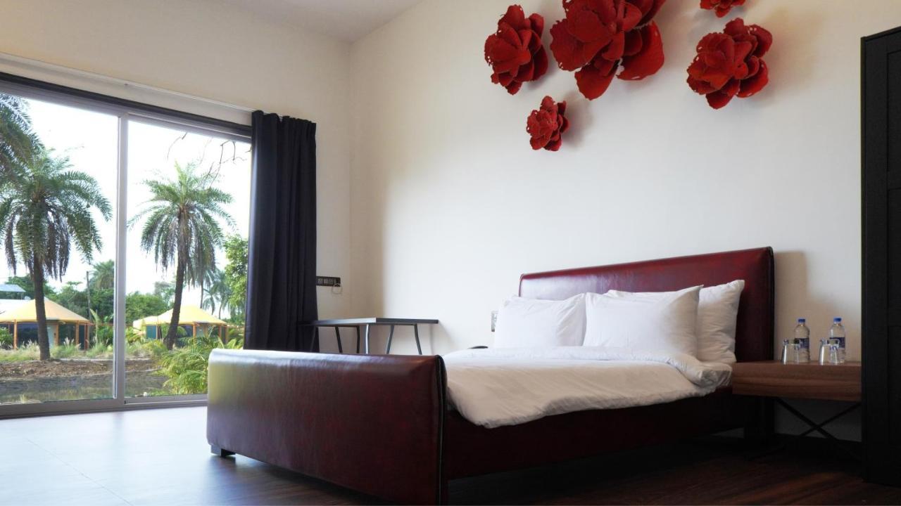 Shanti Resorts Valsad Exterior photo